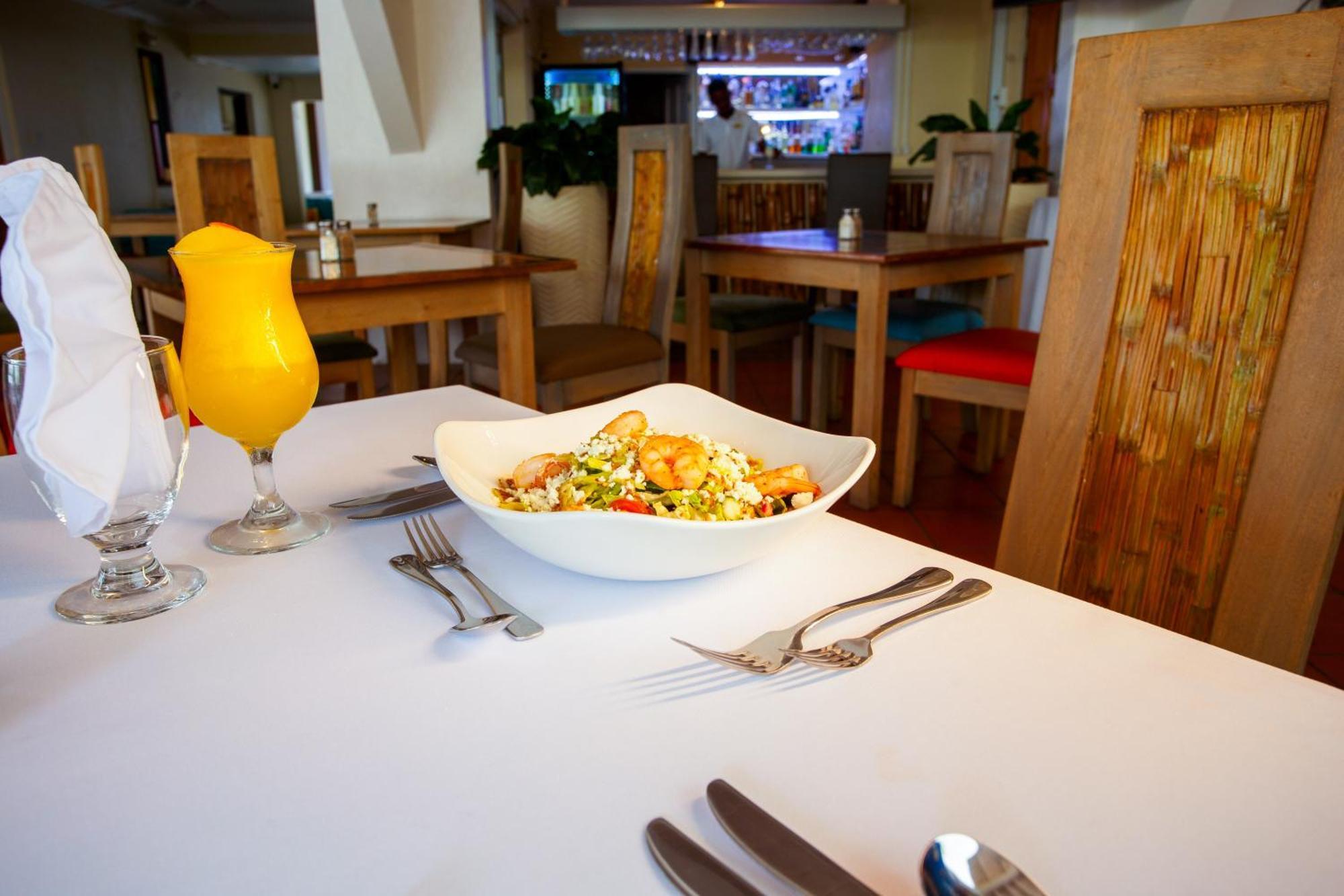 Blue Horizon Hotel Rockley Ngoại thất bức ảnh