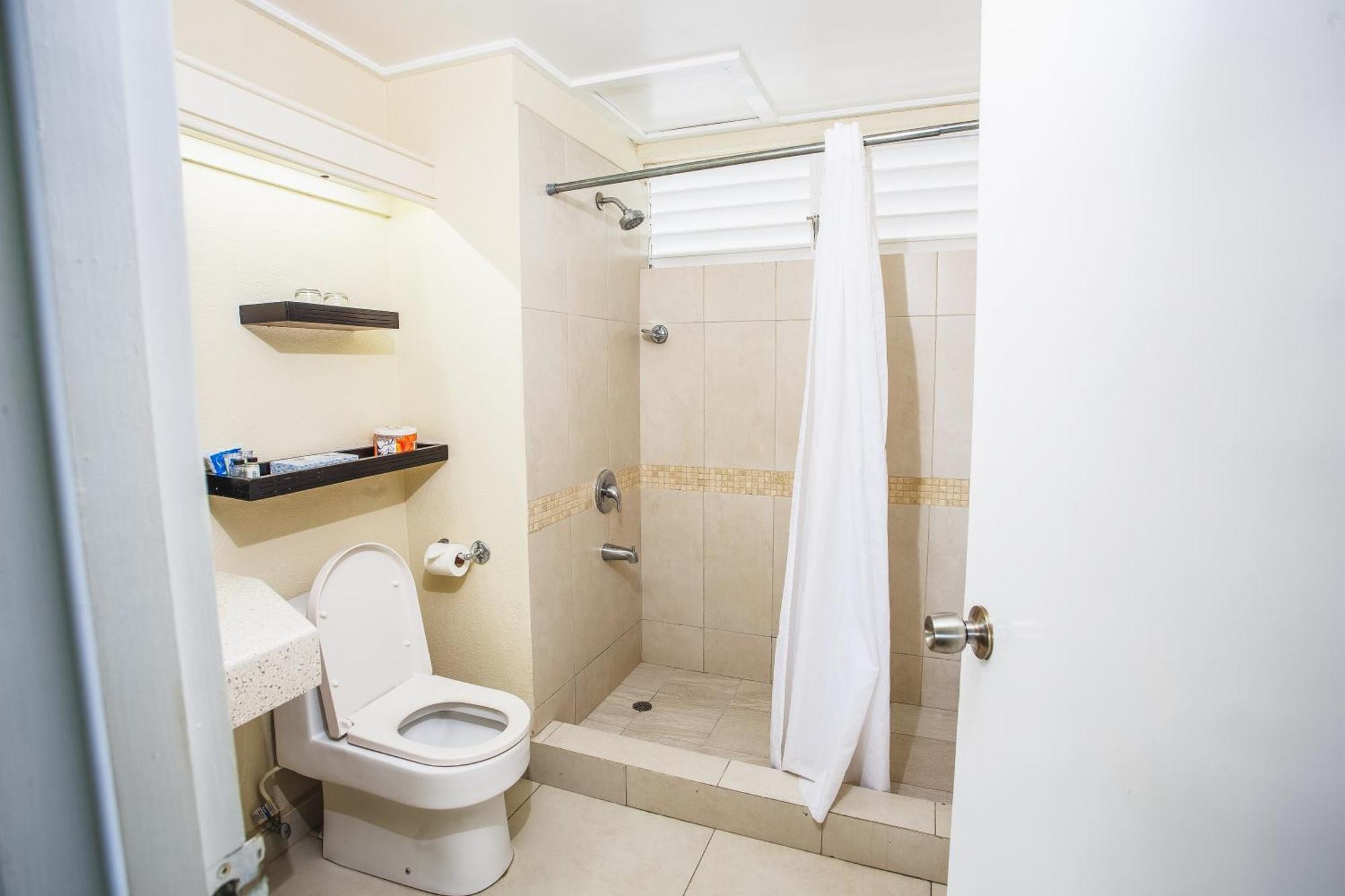Blue Horizon Hotel Rockley Ngoại thất bức ảnh